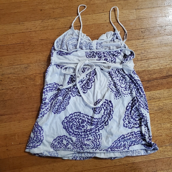 Purple and white ruffle tank - Picture 2 of 3